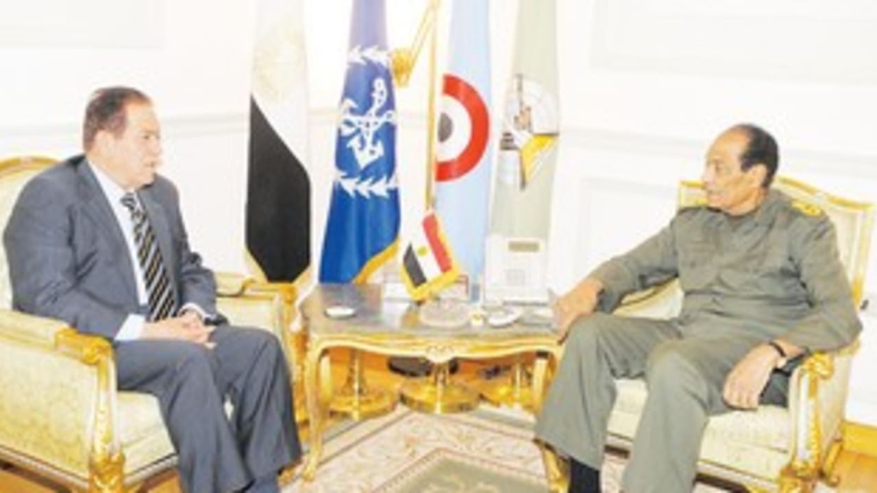 New Egyptian PM Kamal Ganzouri meets Tantawi 311