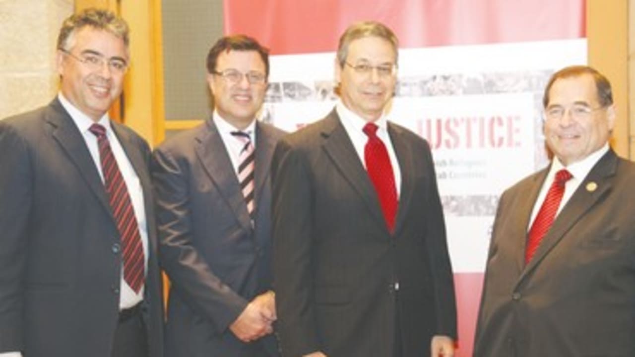 Deputy FM Danny Ayalon at Jewish refugee event 370