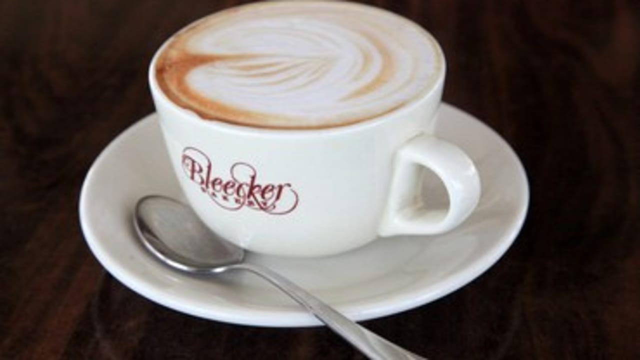 coffee with milk 370