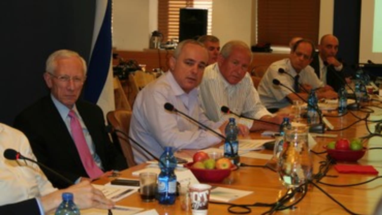 Fischer, Steinitz, Dichter at economic officials meeting 370
