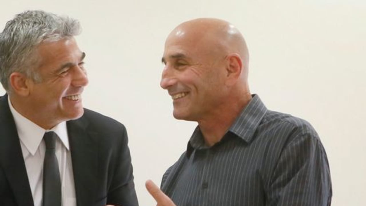 Ofer Shelah521