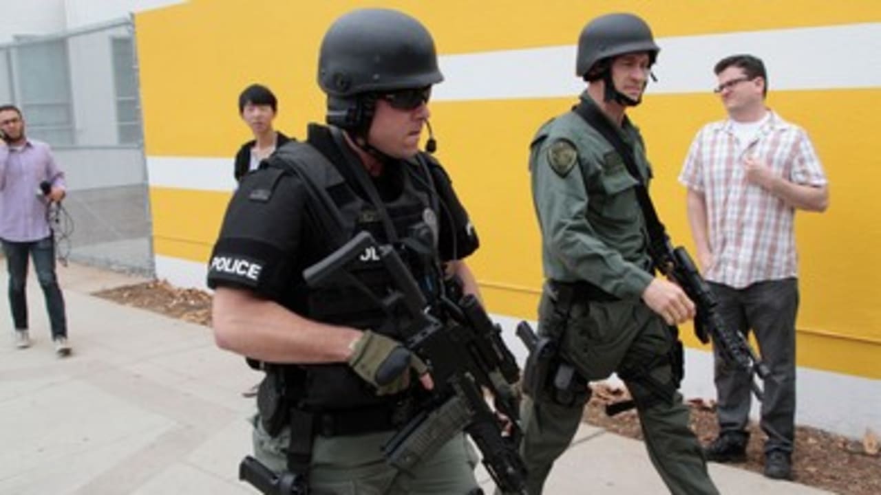 SWAT officers at scene of LA shooting 370