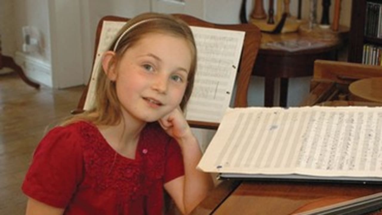 Alma Deutscher 8-year-old British composer 370