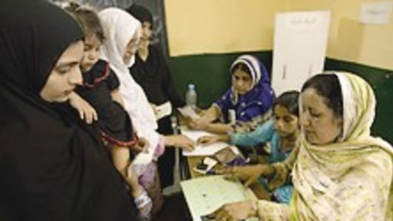 pakistan vote 224.8