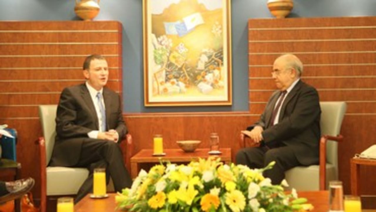 Edelstein meets with Cyprus counterpart 370