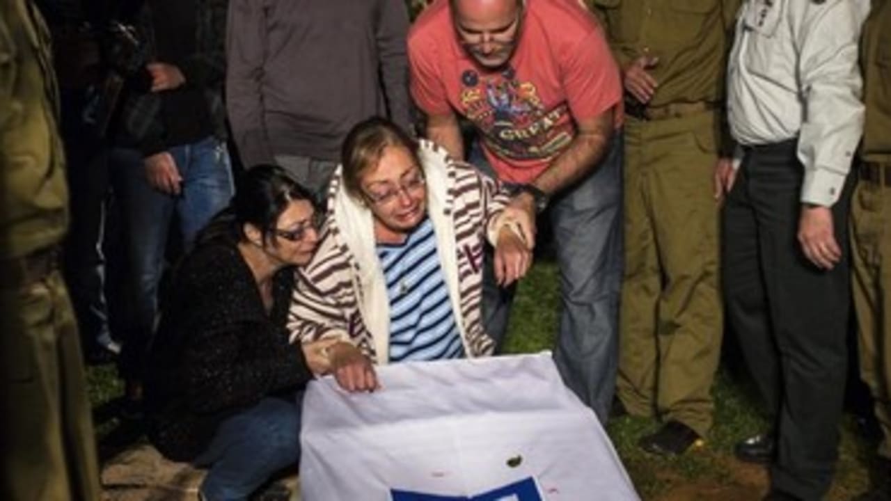 IDF soldier Eden Atias is laid to rest in Nazareth Illit 370