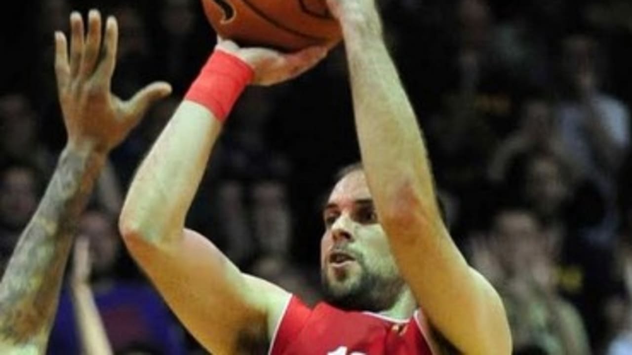 Hapoel Jerusalem ’s guard Yotam Halperin had 19 points and 10 assists in last night’s impressive 88-84 Eurocup victory over Budivelnik Kiev at Malha Arena.