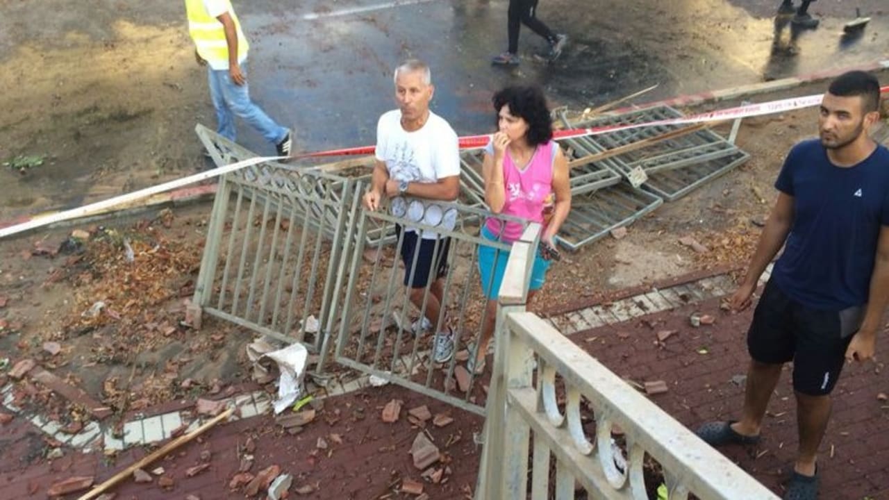 Scene of rocket attack in Ashkelon