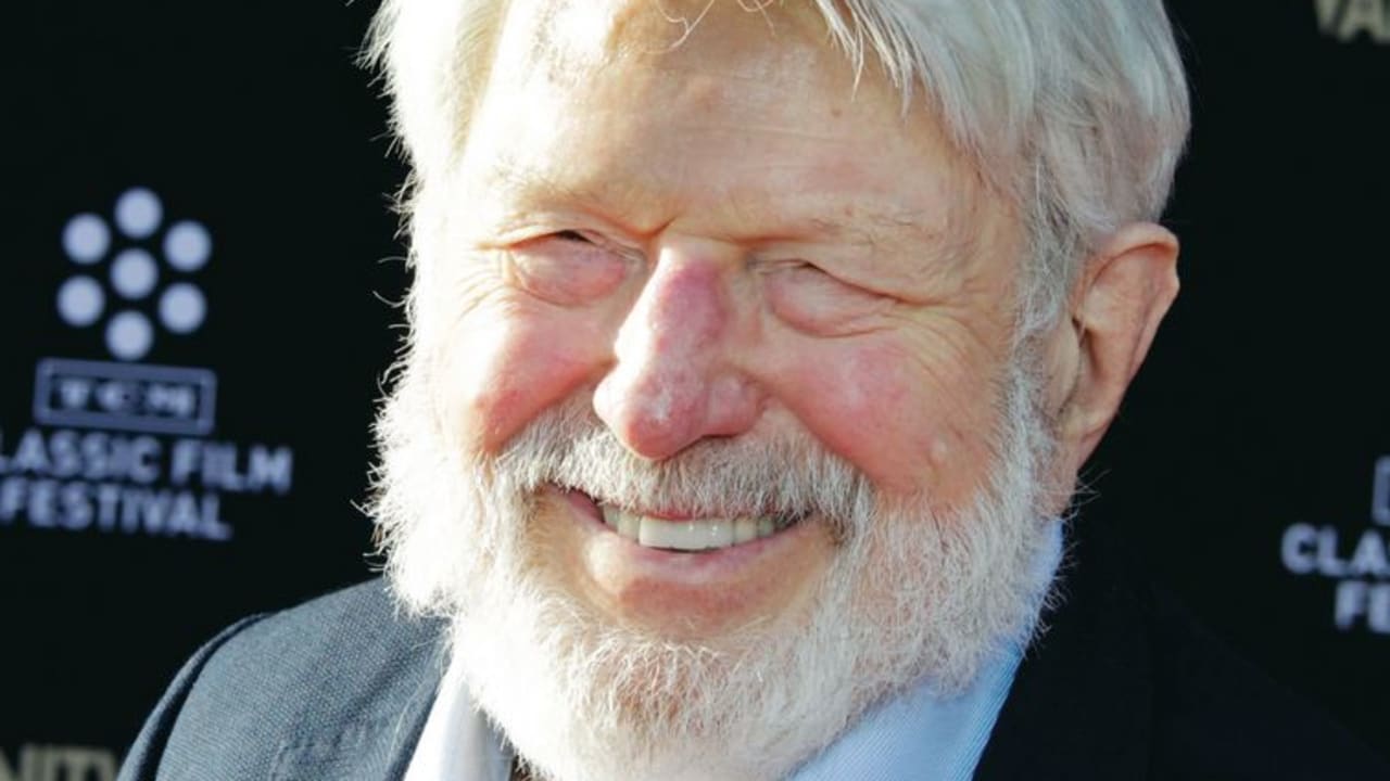 Theodore Bikel admits his guilt over deciding to continue his British career instead of fighting in Israel’s War of Independence.