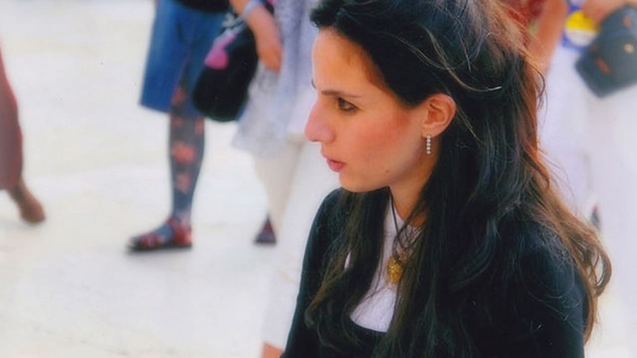 A Jewish woman prays in the Old City of Jerusalem