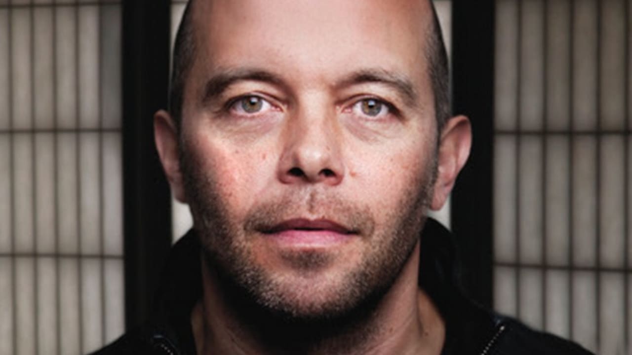 ‘IT’S BEEN nice to travel independently, spend some time in the places you go to, and talk to the audience at shows and tell some stories... It’s really freedom,’ says guitarist/ songwriter Mark Gardener.