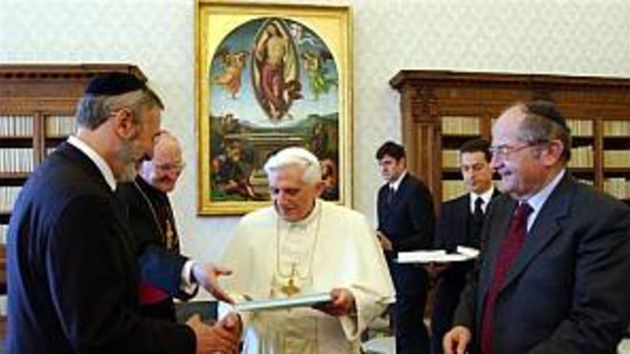Rome's chief rabbi visits main mosque in Italian capital | The ...