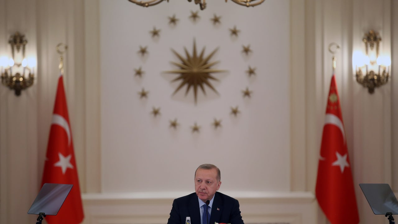 TURKISH PRESIDENT Recep Tayyip Erdogan chairs a meeting to discuss dealing with coronavirus, in Ankara on March 18, 2020