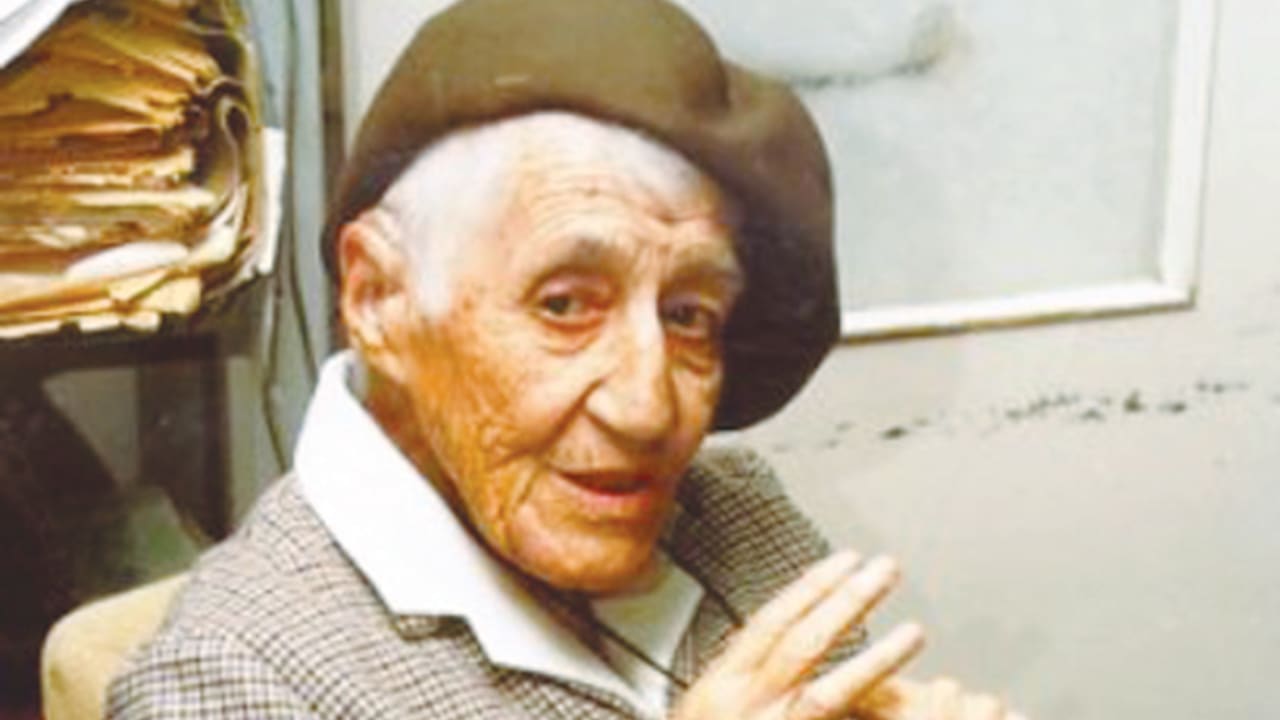  NECHAMA LEIBOWITZ: Outstanding teacher.