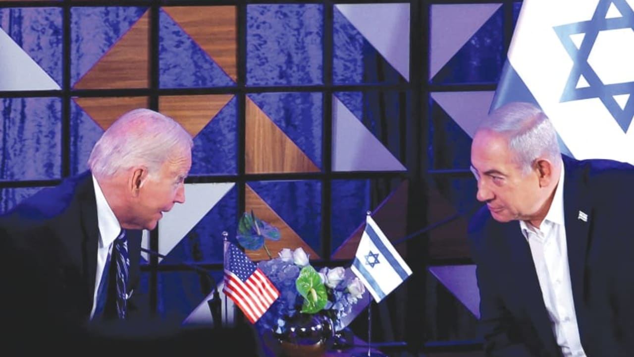  El PRIMER MINISTRO Benjamin Netanyahu se reúne con el Presidente estadounidense Joe Biden en Tel Aviv en octubre.