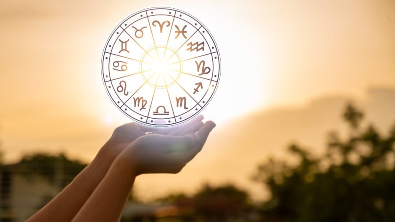  Horoscope.