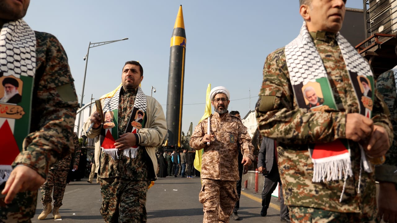  A cleric member of Basij paramilitary forces attends a rally in support of Palestinians, in Tehran, Iran, November 24, 2023