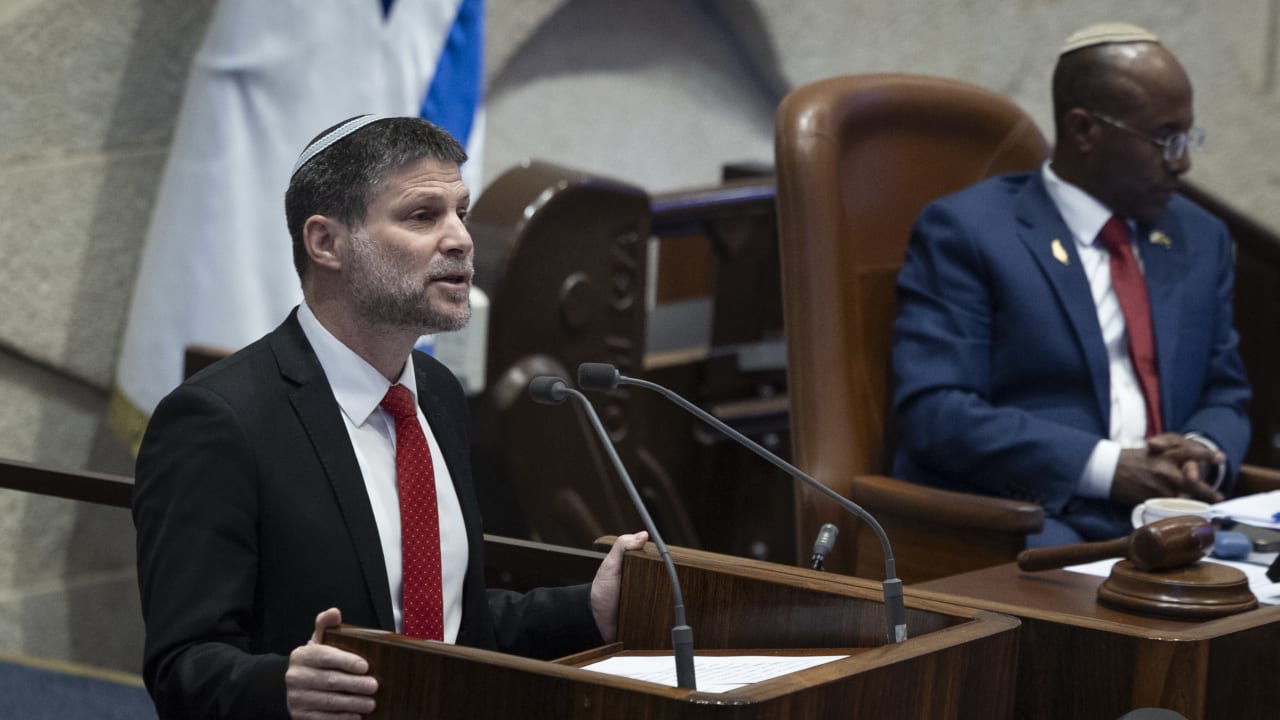 'Are we to blame that you murder one another?' Smotrich clashes with Ra’am over Arab crime spike