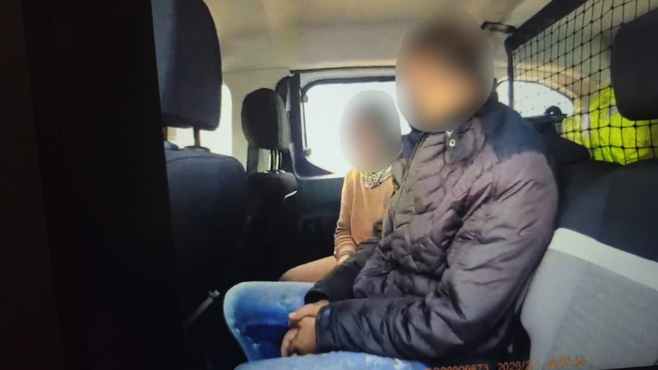 A COUPLE claiming to be husband and wife, arrested for attempting to bring an illegal resident into Israel.