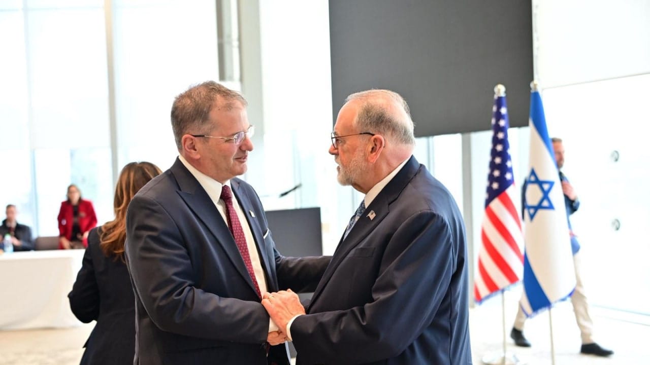 Kisch and Huckabee call to move embassies into Israel’s capital, Jerusalem