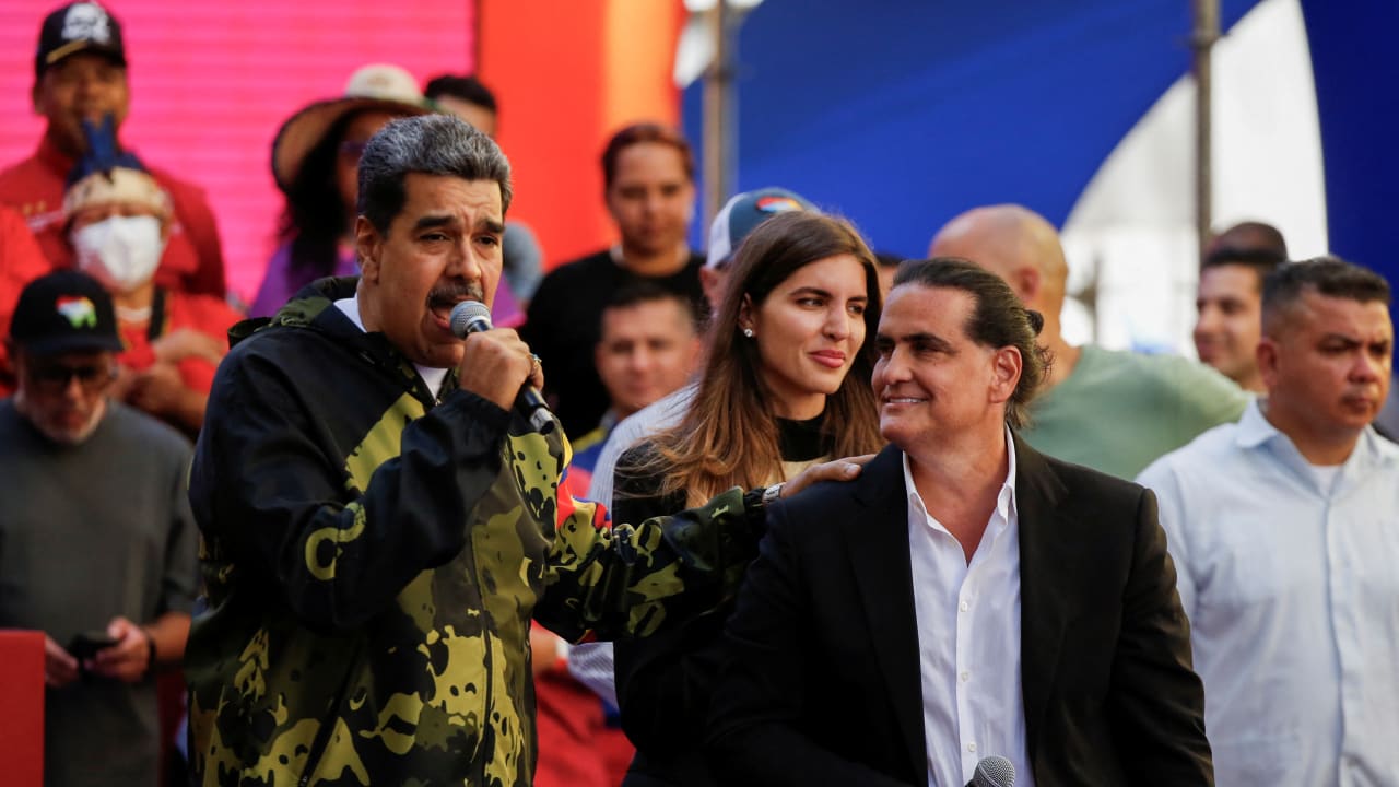 Nicolas Maduro and Colombian businessman Alex Saab attend an event, in Caracas, Venezuela January 23, 2024; illustrative.