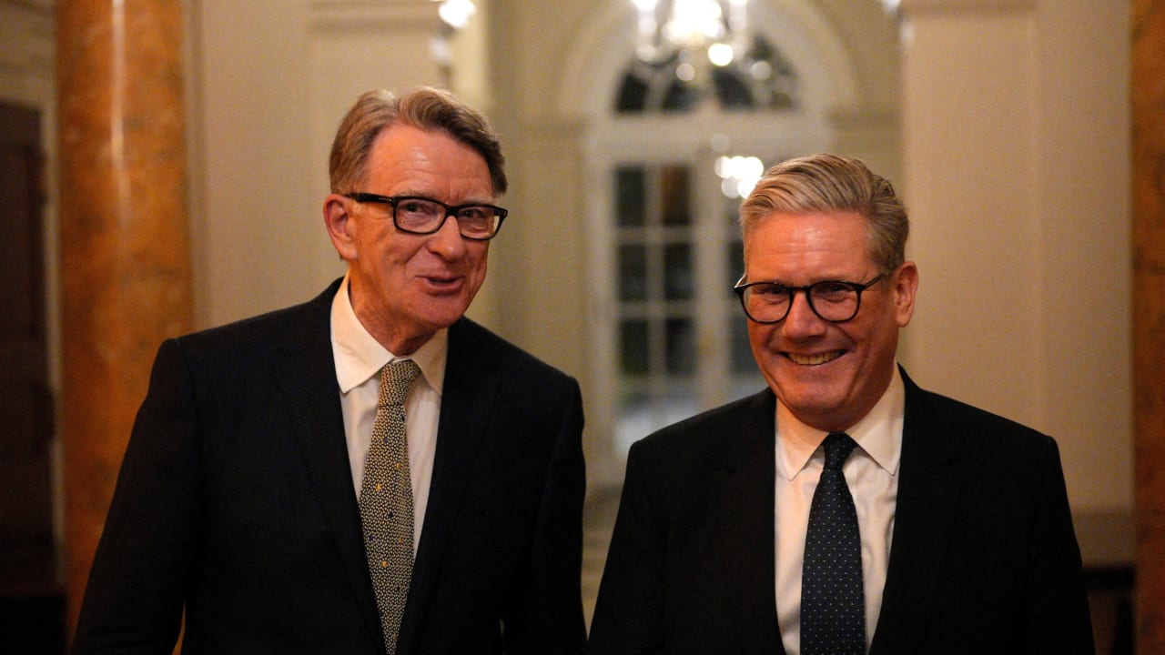 British Prime Minister Keir Starmer talks with Britain's ambassador to the United States Peter Mandelson during a welcome reception at the ambassador's residence on February 26, 2025, in Washington, DC, US. 
