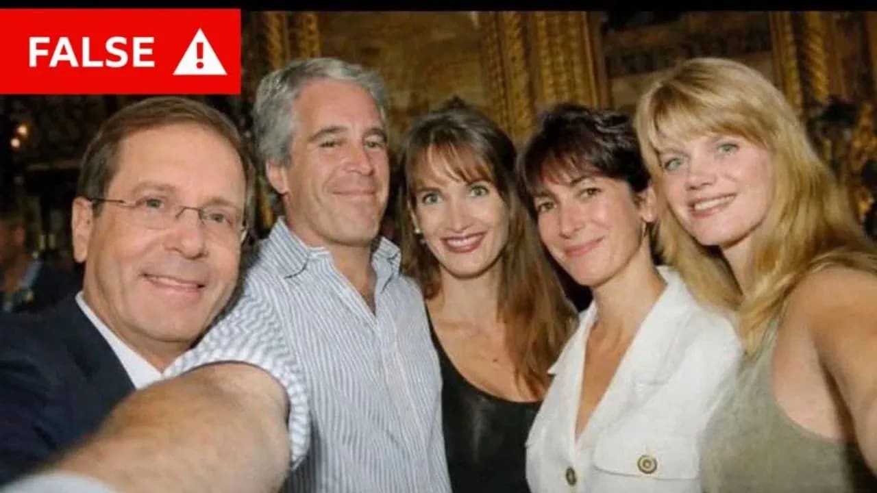 Una imagen generada por IA en la que se ve al presidente Isaac Herzog posando junto al pedófilo convicto Jeffrey Epstein, la traficante sexual Ghislaine Maxwell y otras personas, publicada por un periodista de The Times en X/Twitter el 9 de febrero de 2026.