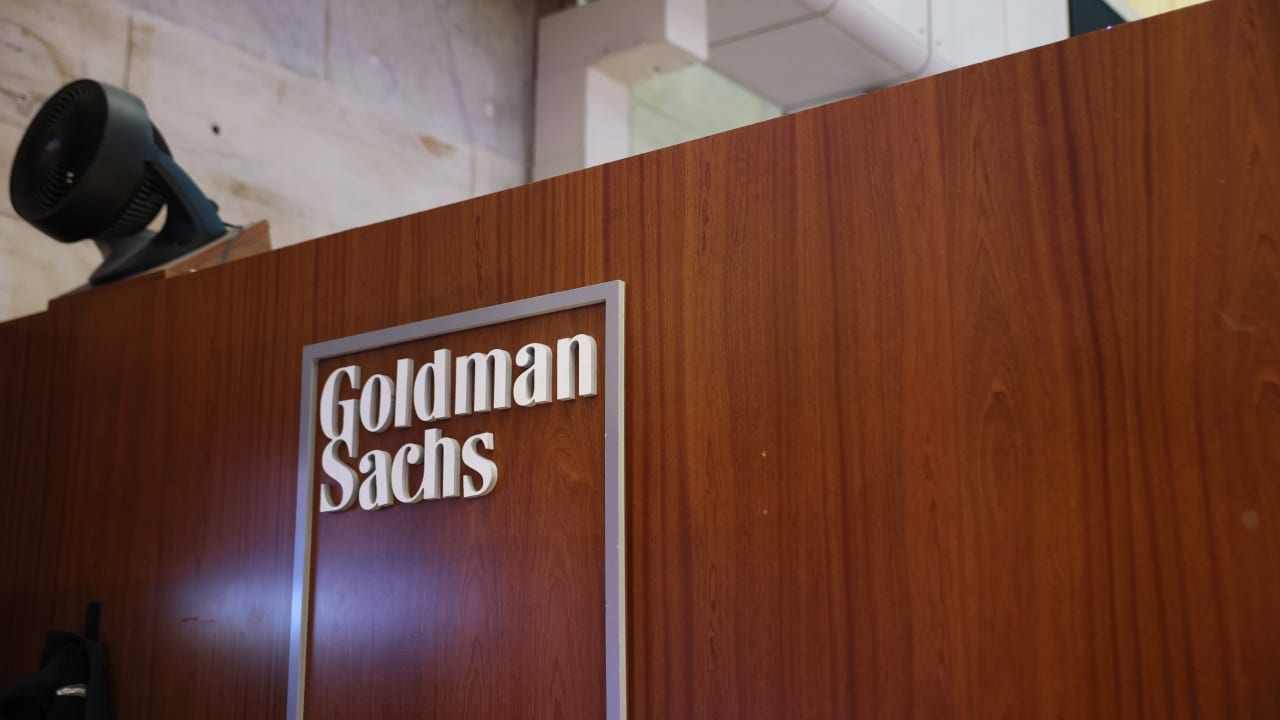 The Goldman Sachs company logo is displayed at the New York Stock Exchange on October 14, 2025 in New York City.