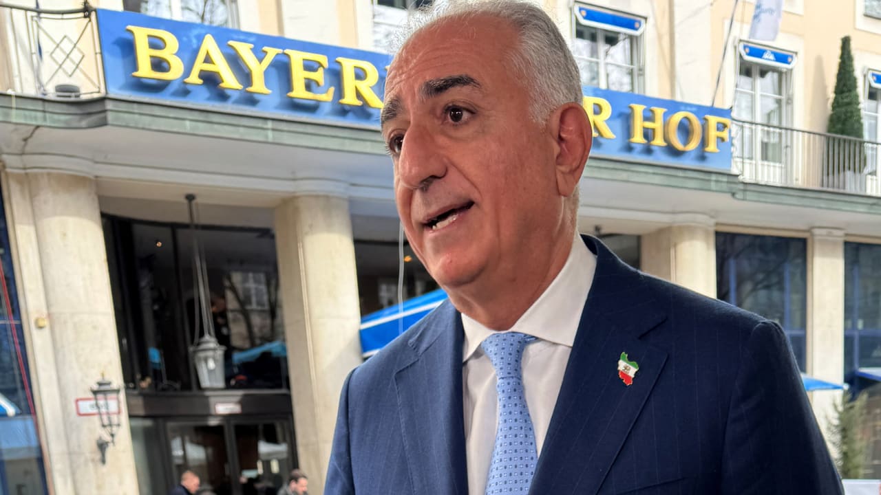 Reza Pahlavi urges US military action in Iran, says signs regime is on brink of collapse