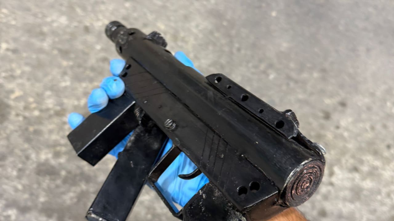 Man caught smuggling weapon from West Bank to east Jerusalem days before Ramadan