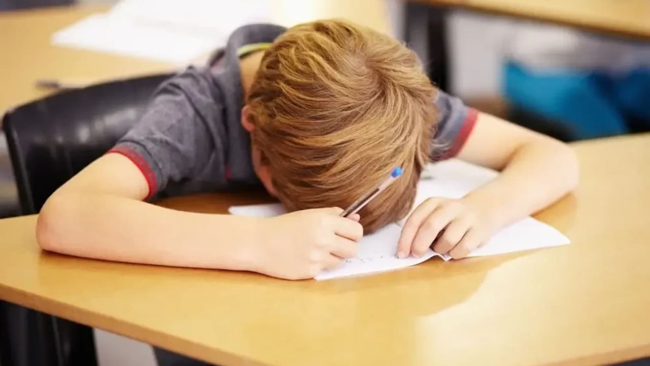 A child who has difficulty concentrating in class