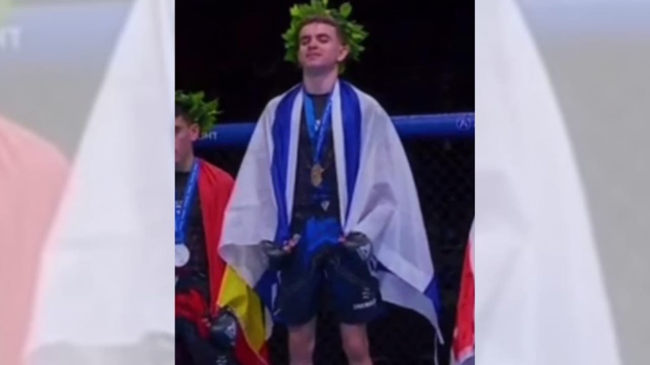 Yotam Glander gana la primera medalla de oro para la selección nacional sub-21 de la MAA de Israel en el Campeonato Europeo. 13 de febrero de 2026.