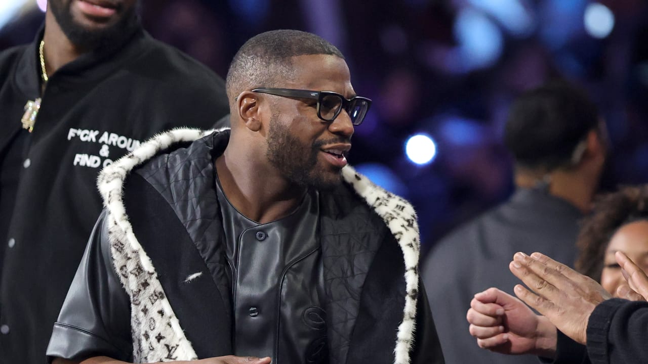 Floyd Mayweather Jr. greets people at halftime of the championship game of the Emirates NBA Cup at T-Mobile Arena on December 16, 2025 in Las Vegas, Nevada. 