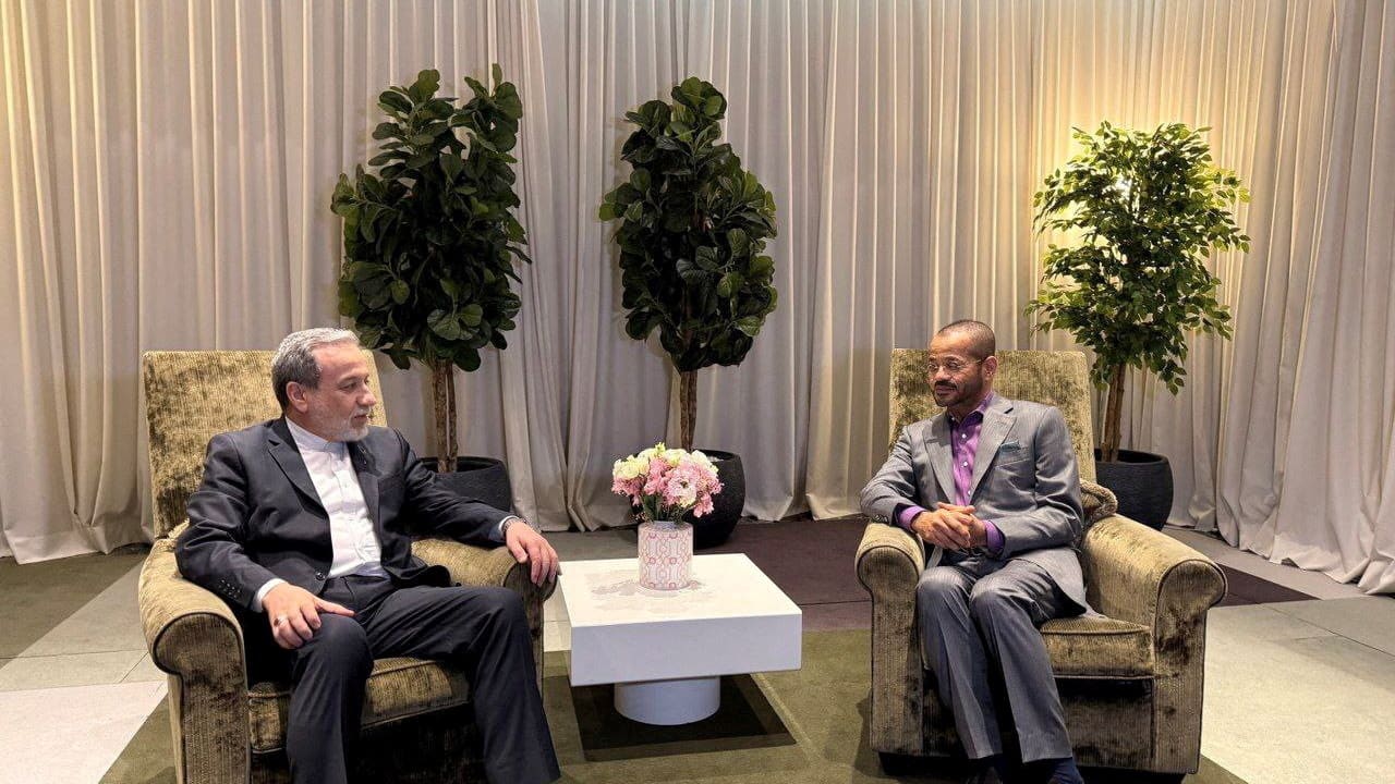 Iranian Foreign Minister Abbas Araqchi meets with Omani Foreign Minister Sayyid Badr Albusaidi in Geneva, Switzerland, February 25, 2026. 