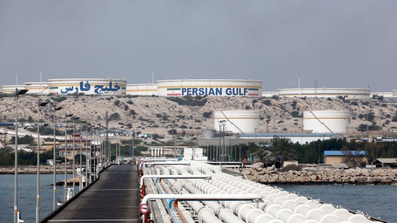 Iran triples oil loading rate as tensions rise with US, oil accumulating offshore - WSJ