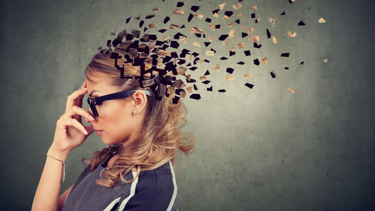 People who maintained rich intellectual engagement throughout their lives developed Alzheimer’s and mild cognitive impairment years later compared to others
