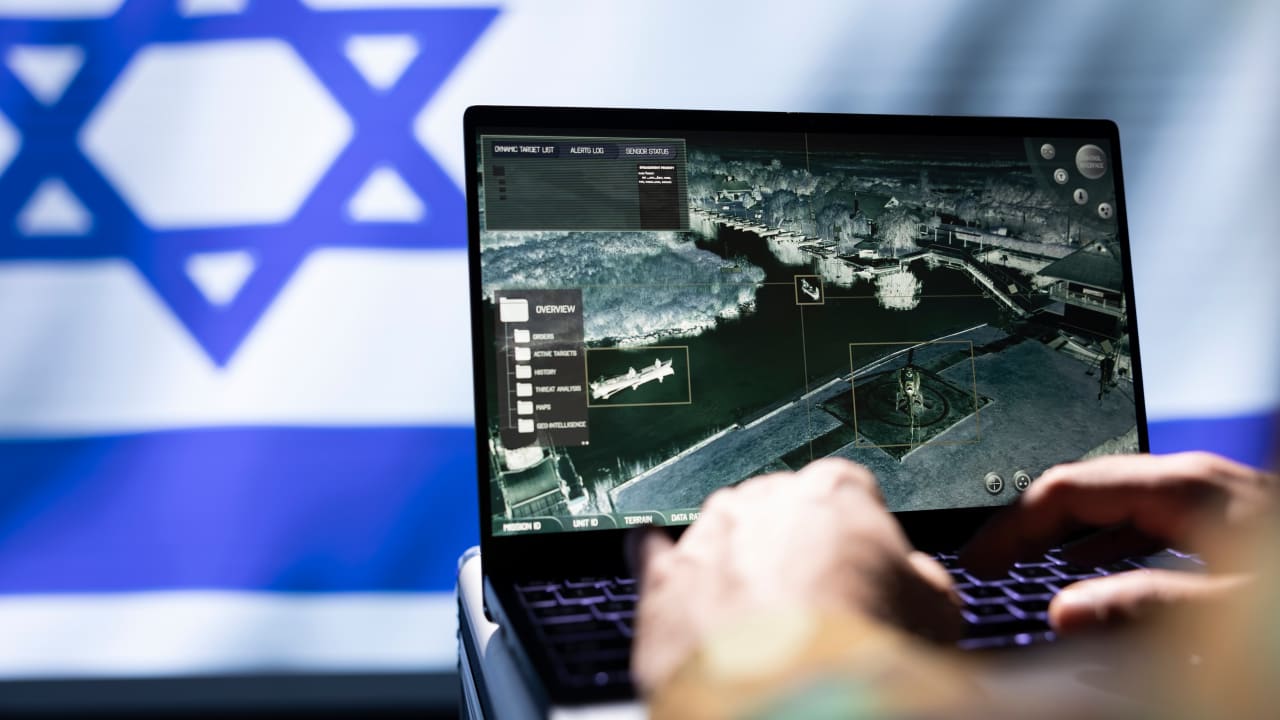 An Israeli military operative engaged in surveillance mission (illustrative)