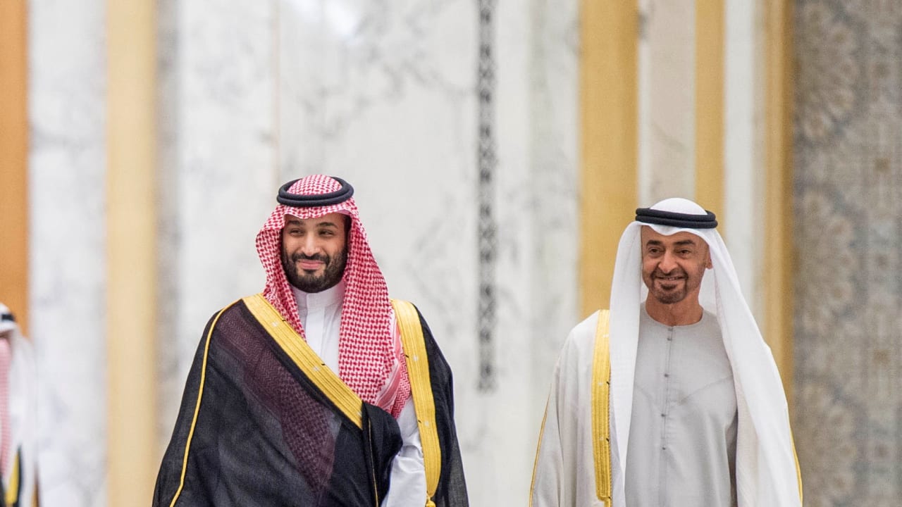Abu Dhabi Crown Prince Sheikh Mohammed bin Zayed al-Nahyan receives Saudi Crown Prince, Mohammed bin Salman, in Abu Dhabi, United Arab Emirates December 7, 2021.