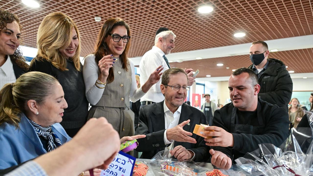 President and First Lady join Bat Mitzvah initiative
