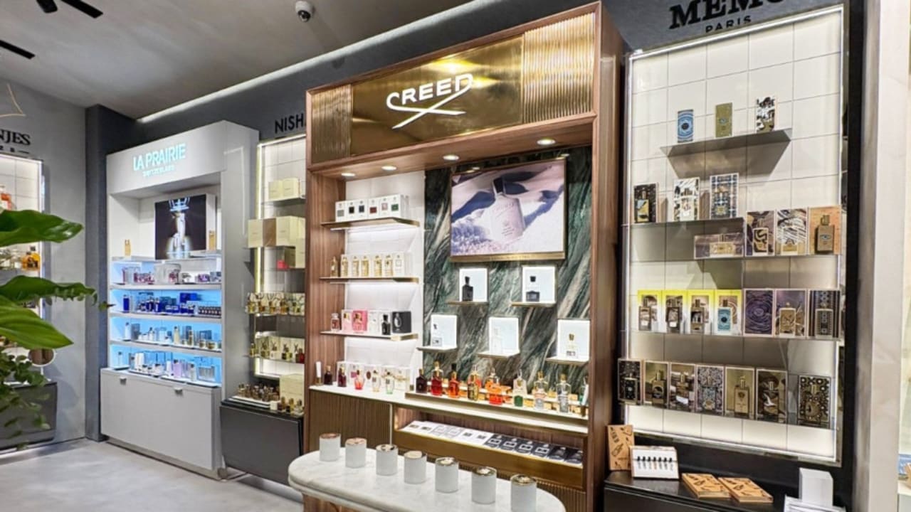 BEYONDSKIN new store, Ofer HaKiryon Mall.