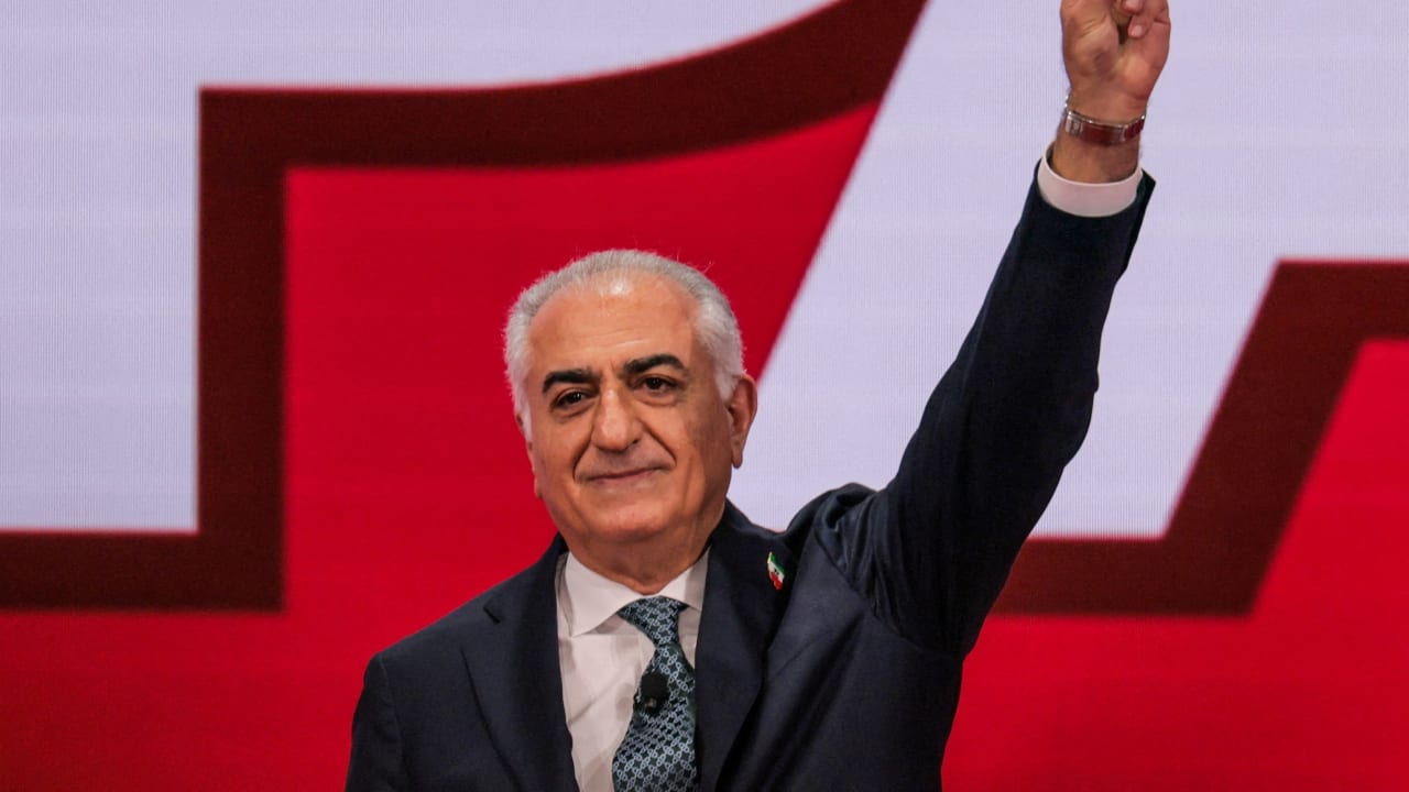 Reza Pahlavi, the exiled son of Iran's last shah and an Iranian opposition figure flashes the victory sign during the Conservative Political Action Conference (CPAC) USA 2026 at the Gaylord Texan Resort and Convention Center, in Grapevine, Texas, U.S., March 28, 2026.