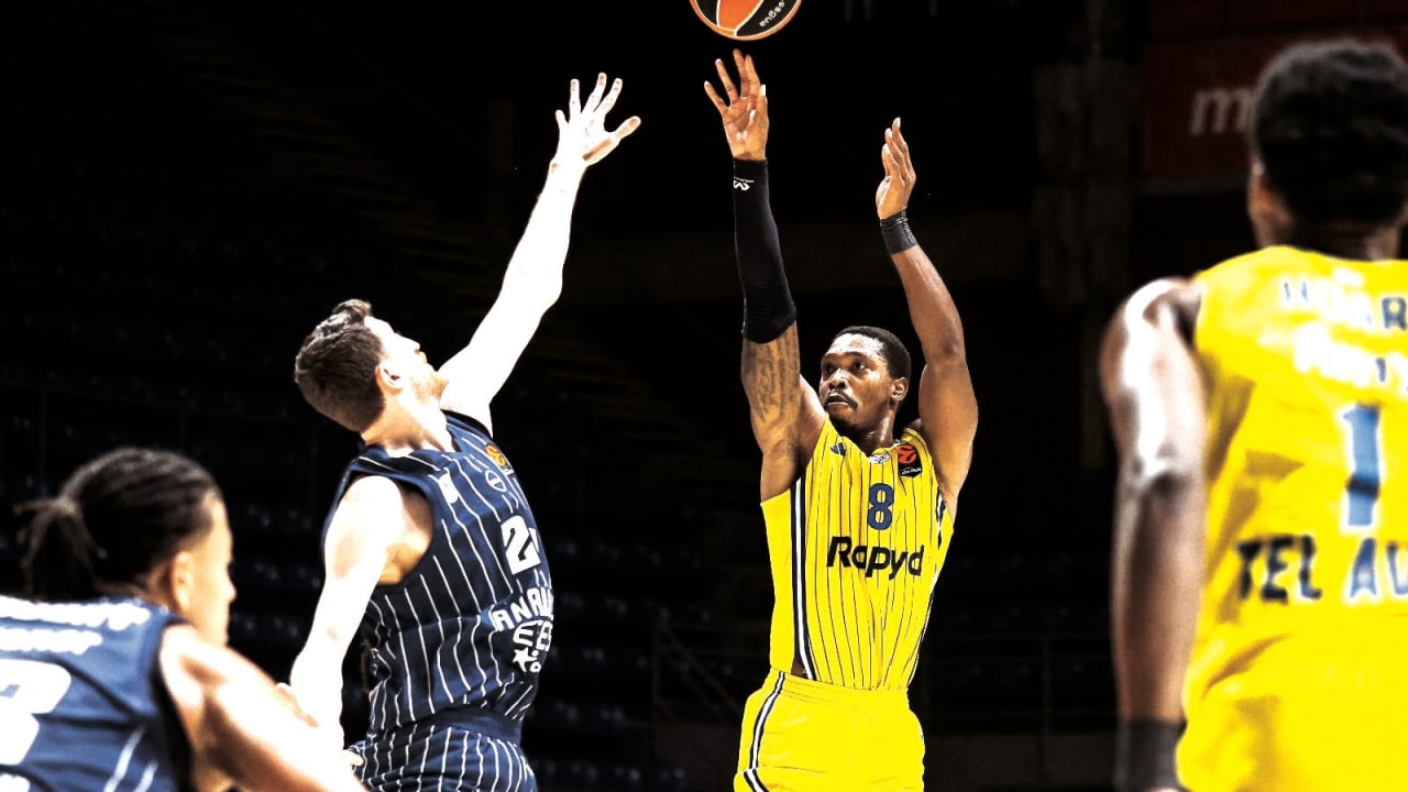 MACCABI TEL AVIV guard Lonnie Walker found his form to score a game-high 25 points in the yellow-and-blue’s 103-89 Euroleague win over Anadolu EFES.