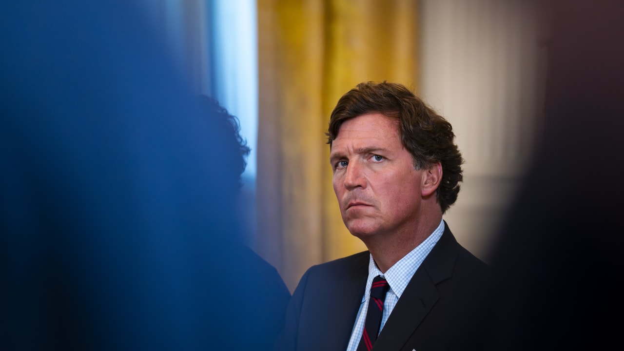 Tucker Carlson, former FOX News host and current host of The Tucker Carlson Show, attends a meeting with oil executives in the East Room of the White House on January 9, 2026 in Washington, DC.