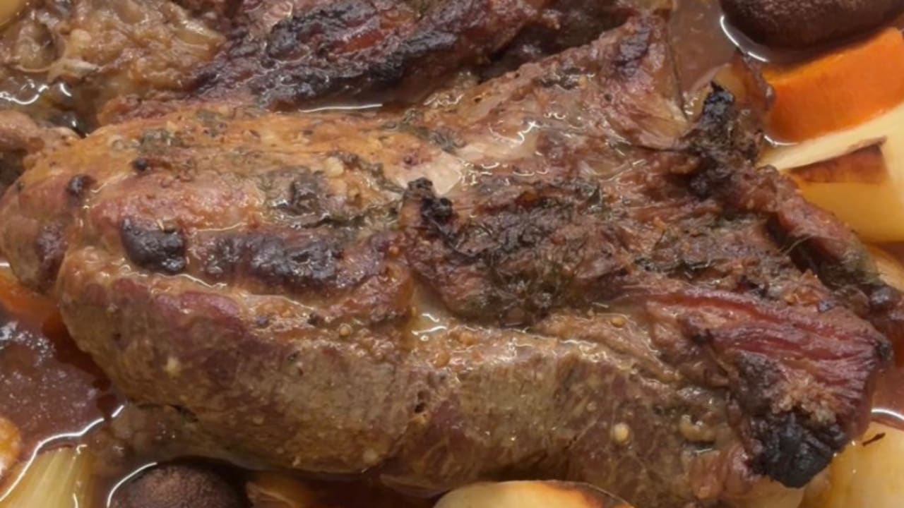 Melt-in-the-mouth asado in the oven.