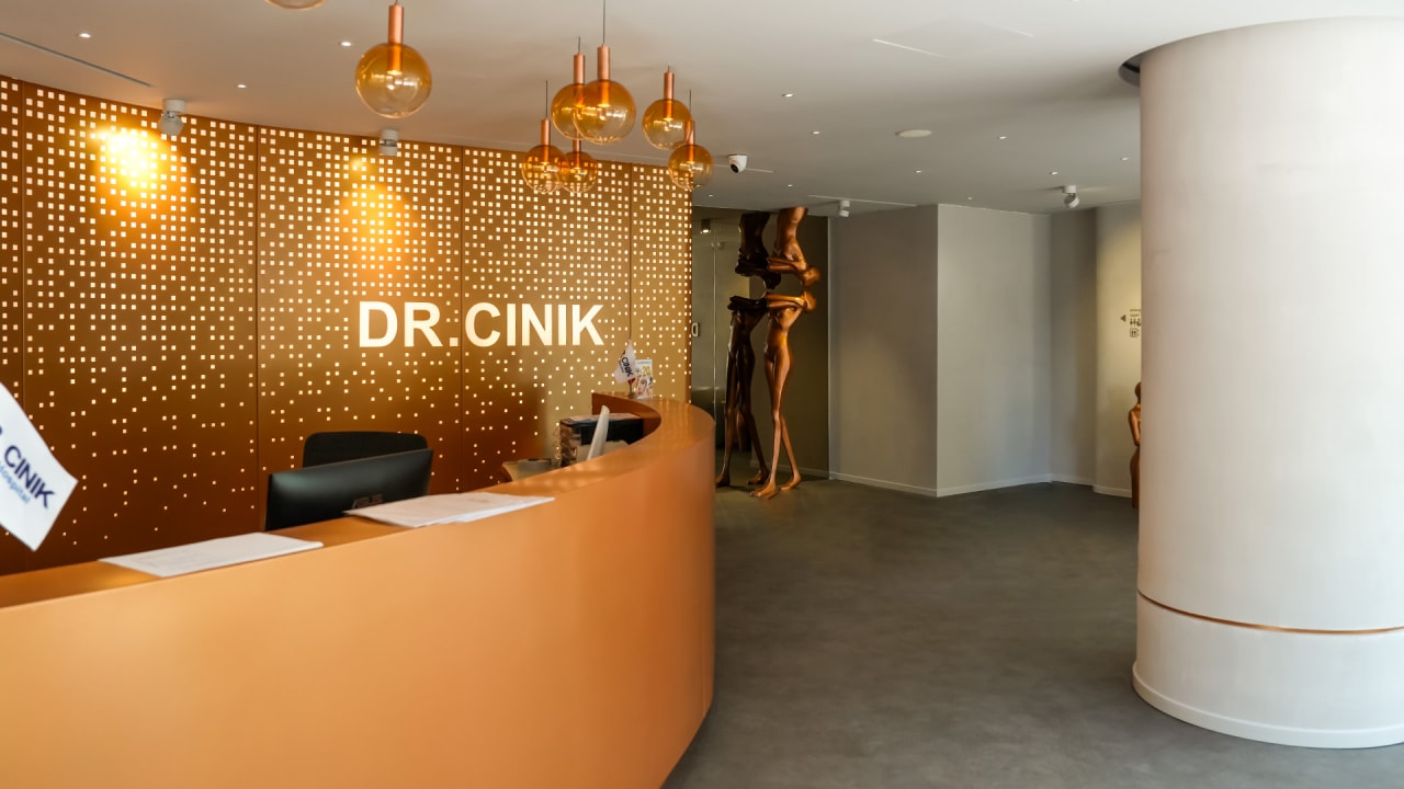 “Turkey is a leading destination for dental tourism, offering high-quality treatments and advanced clinics at much lower prices than in Western countries.”