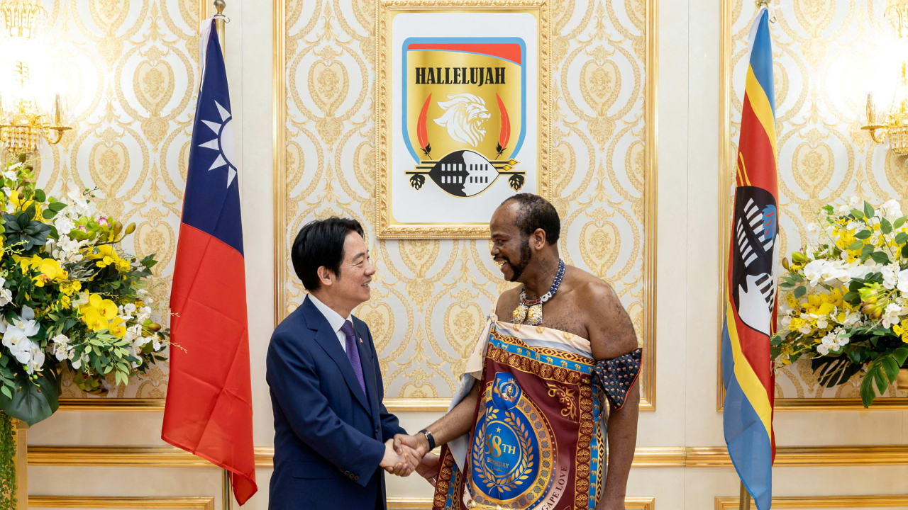 Taiwanese President Lai Ching-te shakes hands with King Mswati III, the King of Eswatini, at Mandvulo Grand Hall near Manzini, Eswatini, May 2, 2026.