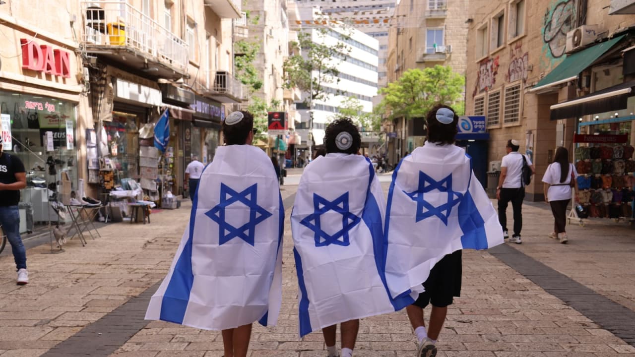 Israelis take part in the annual Jerusalem Day flag march in the capital, May 14, 2026