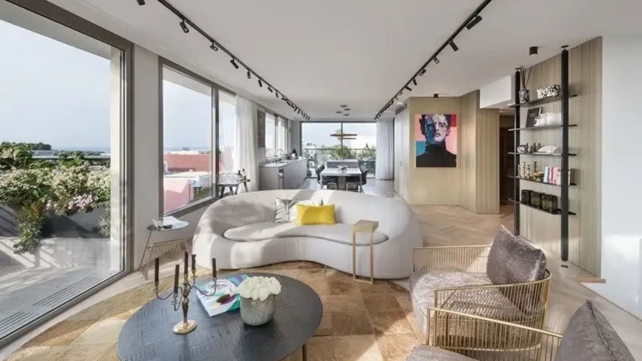 Interior design in desert shades by Tzvia Kazayoff