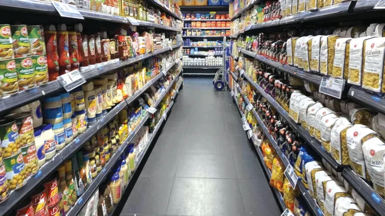 Studies reveal how colors, captions and markings on food packaging cause us to perceive products as healthy