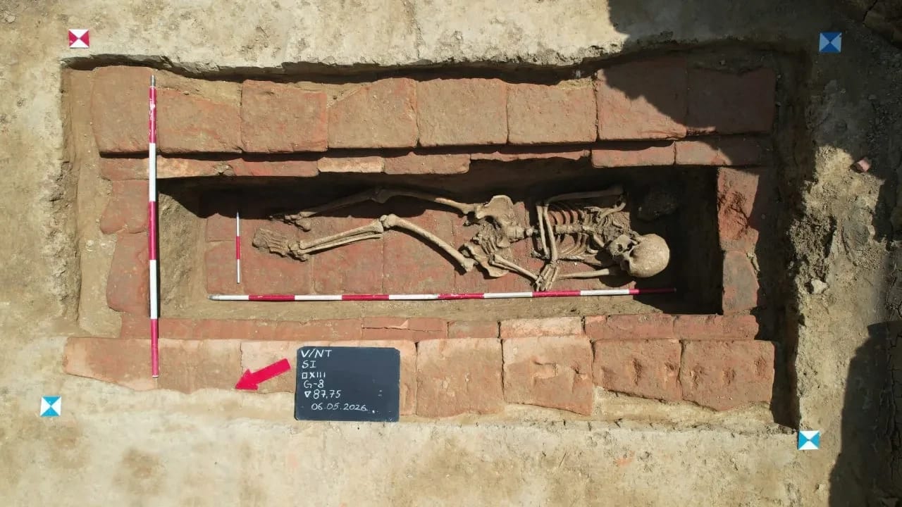 Descubierto un enterramiento de la época romana en el este de Croacia, 29 de mayo de 2026.